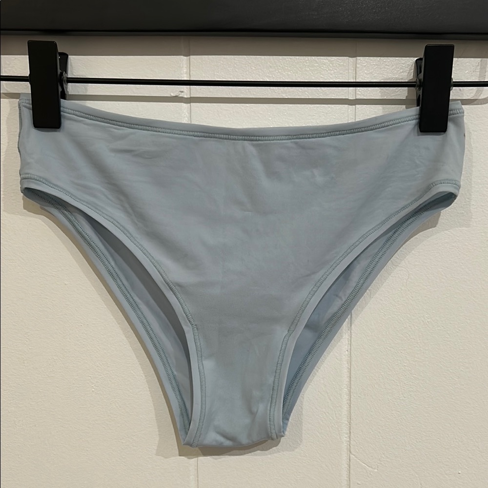 SKIMS Sky Blue Fits Everybody Cheeky Breif S NWOT